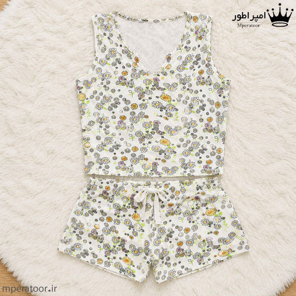 ست تاپ یقه هفت و شورتک زنانه طرح سفید گلدار