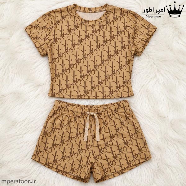 ست تیشرت یقه گرد و شورتک زنانه کد G07 قهوه ای طرح دار